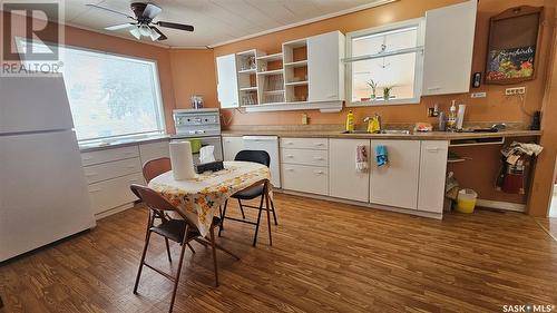 312 Brownlee Street, Herbert, SK - Indoor Photo Showing Kitchen With Double Sink