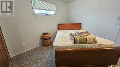 312 Brownlee Street, Herbert, SK - Indoor Photo Showing Bedroom