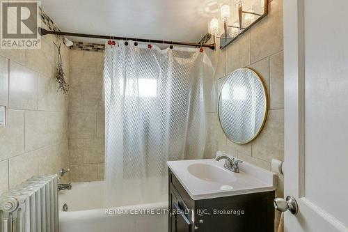 22 Ann Street, Lambton Shores (Arkona), ON - Indoor Photo Showing Bathroom