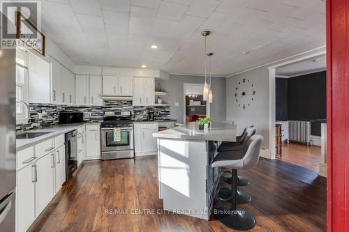 22 Ann Street, Lambton Shores (Arkona), ON - Indoor Photo Showing Kitchen With Upgraded Kitchen