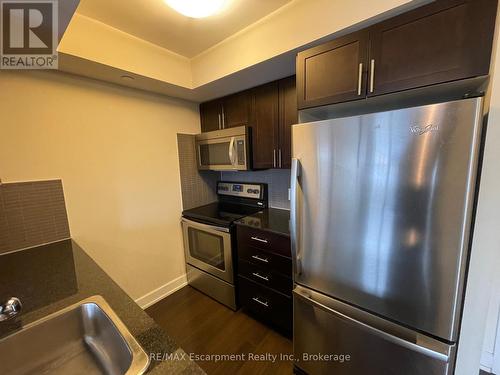 907 - 6 Eva Road, Toronto (Etobicoke West Mall), ON - Indoor Photo Showing Kitchen