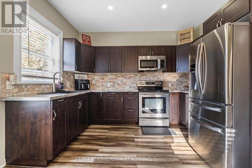 657 East Street, Edwardsburgh/Cardinal, ON - Indoor Photo Showing Kitchen With Stainless Steel Kitchen With Upgraded Kitchen