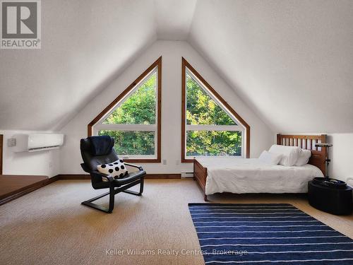 1019 Bruce Road 9, South Bruce Peninsula, ON - Indoor Photo Showing Bedroom