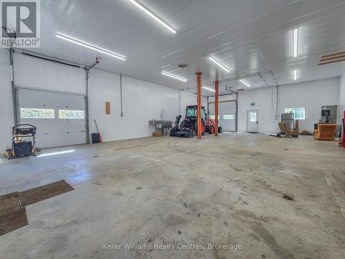 1019 Bruce Road 9, South Bruce Peninsula, ON - Indoor Photo Showing Garage