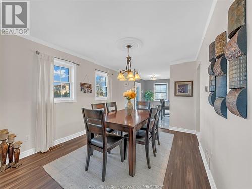 1562 Lee Road, Ruthven, ON - Indoor Photo Showing Dining Room