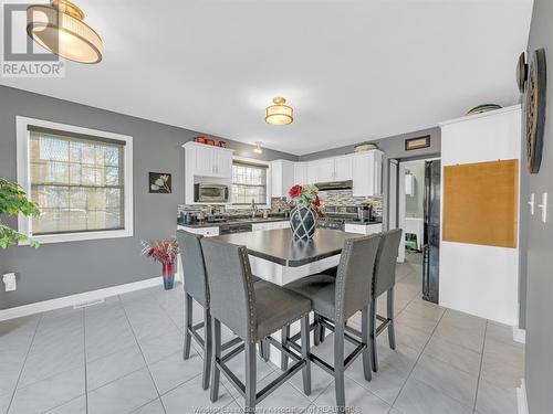 1562 Lee Road, Ruthven, ON - Indoor Photo Showing Dining Room