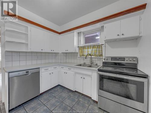 1316 Church, Windsor, ON - Indoor Photo Showing Kitchen With Double Sink