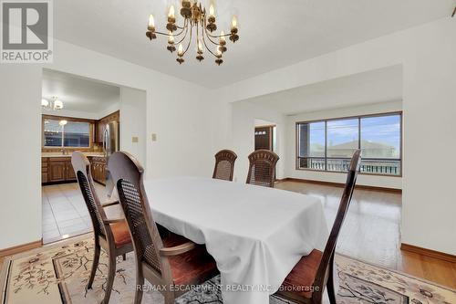 51 Morgan Road, Hamilton, ON - Indoor Photo Showing Dining Room