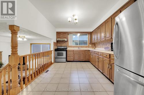 51 Morgan Road, Hamilton, ON - Indoor Photo Showing Kitchen