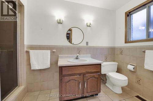 51 Morgan Road, Hamilton, ON - Indoor Photo Showing Bathroom