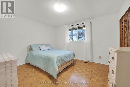 51 Morgan Road, Hamilton, ON - Indoor Photo Showing Bedroom