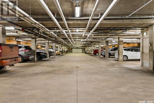 207 4501 Child Avenue, Regina, SK - Indoor Photo Showing Garage