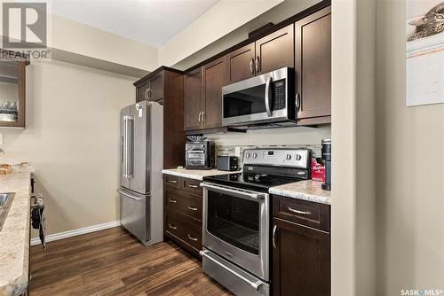 207 4501 Child Avenue, Regina, SK - Indoor Photo Showing Kitchen