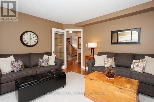 24 Kirkconnell Road, Kawartha Lakes (Lindsay), ON - Indoor Photo Showing Living Room