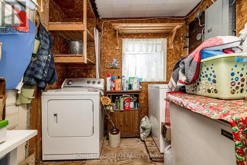 8 Mary Street, North Grenville, ON - Indoor Photo Showing Laundry Room