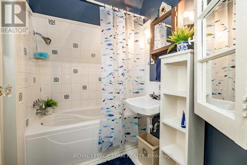 8 Mary Street, North Grenville, ON - Indoor Photo Showing Bathroom