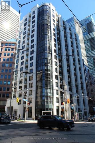 210 - 801 Bay Street, Toronto, ON - Outdoor With Facade