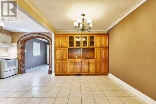 A - 576 Alliance Avenue, Toronto, ON - Indoor Photo Showing Kitchen