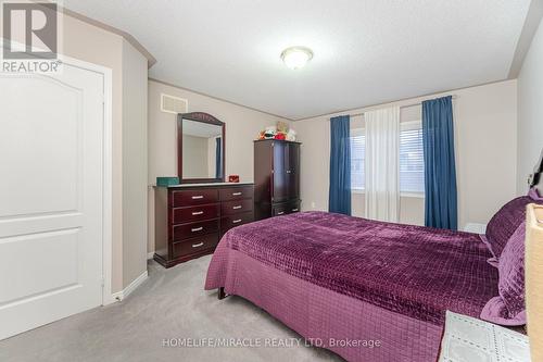 29 Quailvalley Drive, Brampton, ON - Indoor Photo Showing Bedroom