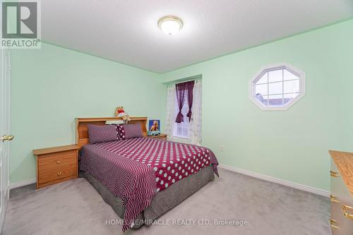 29 Quailvalley Drive, Brampton, ON - Indoor Photo Showing Bedroom