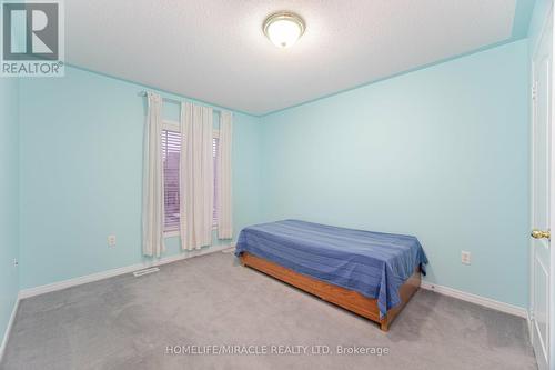 29 Quailvalley Drive, Brampton, ON - Indoor Photo Showing Bedroom