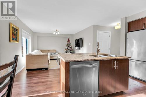 299 Windwood Drive, Hamilton, ON - Indoor Photo Showing Kitchen With Double Sink