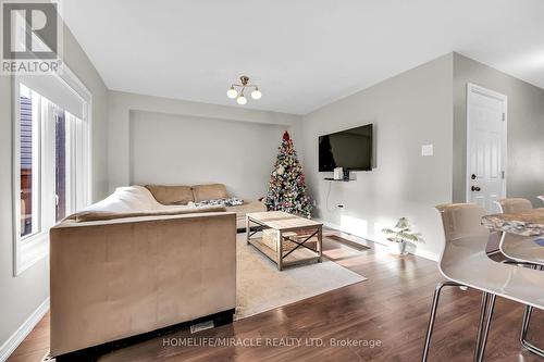 299 Windwood Drive, Hamilton, ON - Indoor Photo Showing Living Room