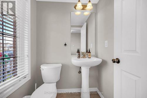 299 Windwood Drive, Hamilton, ON - Indoor Photo Showing Bathroom