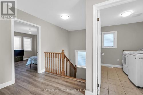 299 Windwood Drive, Hamilton, ON - Indoor Photo Showing Laundry Room