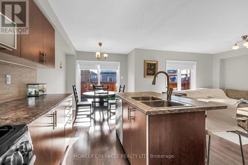 299 Windwood Drive, Hamilton, ON - Indoor Photo Showing Kitchen With Double Sink With Upgraded Kitchen