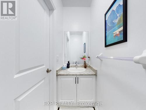 32 Doc Lougheed Avenue, Southgate, ON - Indoor Photo Showing Bathroom