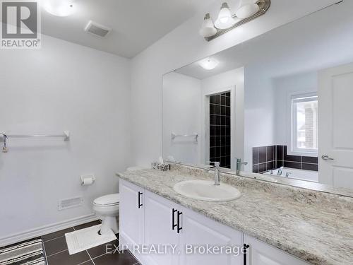 32 Doc Lougheed Avenue, Southgate, ON - Indoor Photo Showing Bathroom