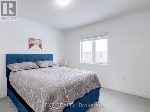 32 Doc Lougheed Avenue, Southgate, ON - Indoor Photo Showing Bedroom