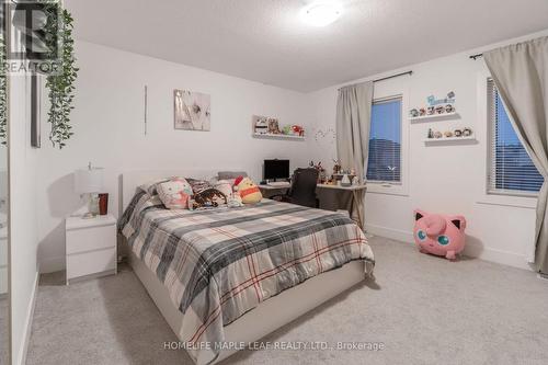 103 Middleton Avenue, London, ON - Indoor Photo Showing Bedroom