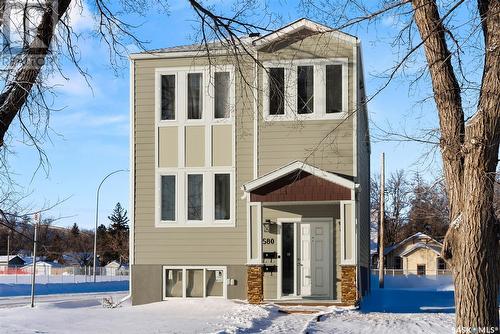 A 1580 Robinson Street, Regina, SK - Outdoor With Facade