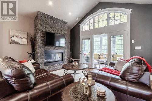 1458 Old Garden River Rd, Sault Ste. Marie, ON - Indoor Photo Showing Living Room With Fireplace