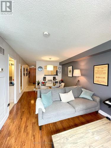 2411 - 44 St. Joseph Street, Toronto, ON - Indoor Photo Showing Living Room