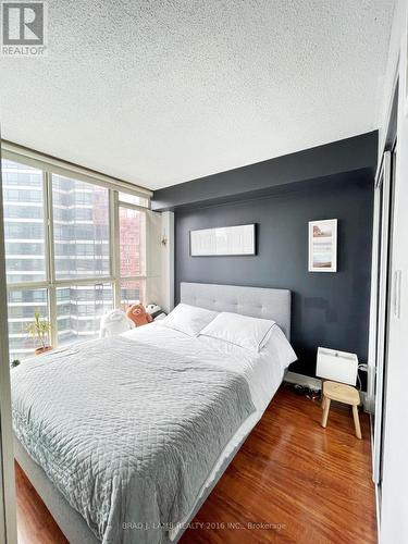 2411 - 44 St. Joseph Street, Toronto, ON - Indoor Photo Showing Bedroom