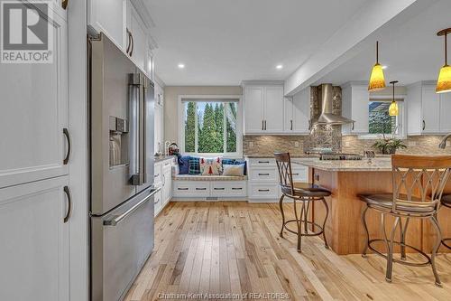 371 Campus Parkway, Chatham, ON - Indoor Photo Showing Kitchen With Upgraded Kitchen