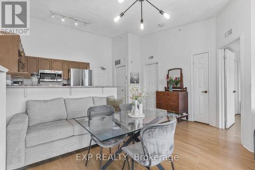 409 - 4005 Kilmer Drive, Burlington, ON - Indoor Photo Showing Dining Room