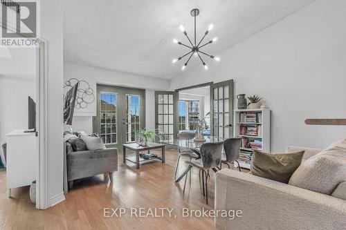 409 - 4005 Kilmer Drive, Burlington, ON - Indoor Photo Showing Living Room