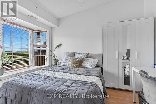 409 - 4005 Kilmer Drive, Burlington, ON - Indoor Photo Showing Bedroom