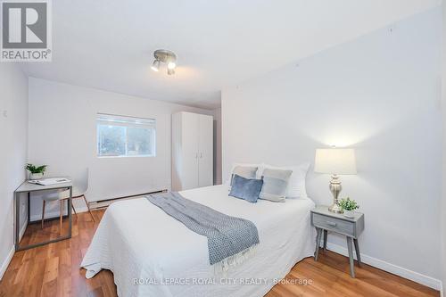 106/108 Kathleen Street, Guelph (Exhibition Park), ON - Indoor Photo Showing Bedroom