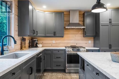 120 Confederation Drive, Chatsworth, ON - Indoor Photo Showing Kitchen