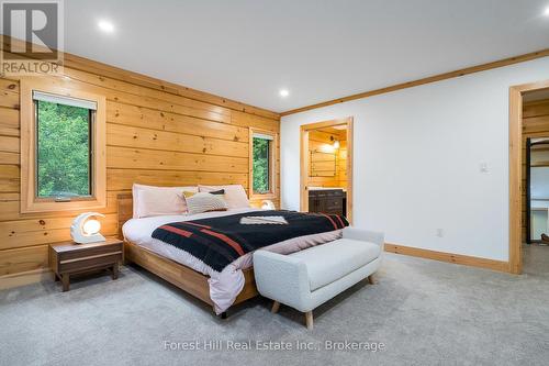 120 Confederation Drive, Chatsworth, ON - Indoor Photo Showing Bedroom