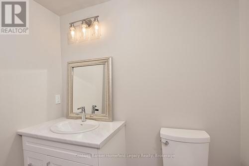 C - 224 Thames Avenue E, West Perth (65 - Town Of Mitchell), ON - Indoor Photo Showing Bathroom