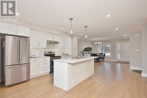 C - 224 Thames Avenue E, West Perth (65 - Town Of Mitchell), ON - Indoor Photo Showing Kitchen With Upgraded Kitchen