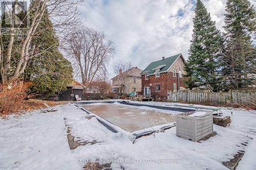 239 4Th Street E, Cornwall, ON - Outdoor