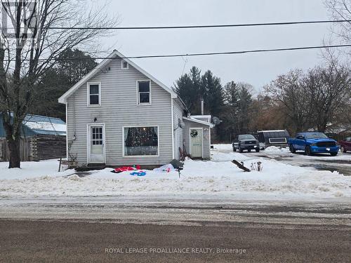 16 Glastonbury Road, Addington Highlands, ON - Outdoor