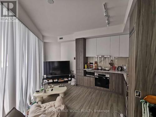 6008 - 55 Cooper Street, Toronto, ON - Indoor